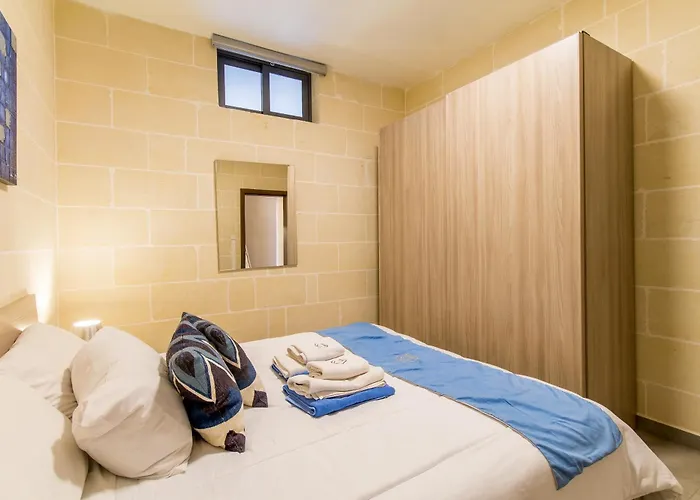 Ta'siku Gozitan Pool & Hot Tub - Happy Vakantiehuis